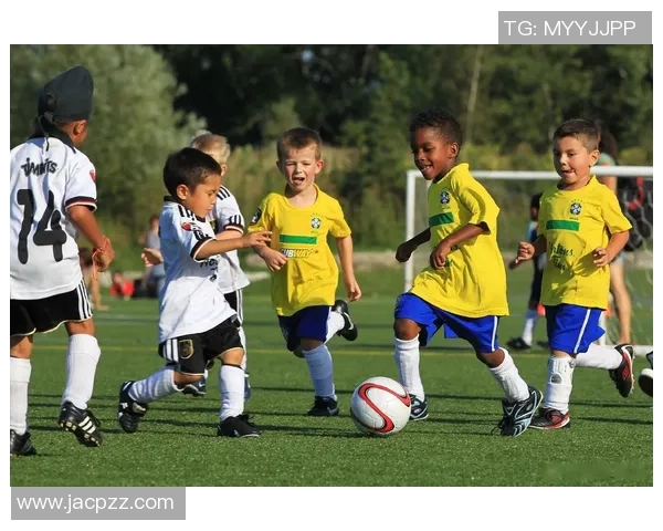 探寻英国足球明星背后的家族故事与成长历程揭秘