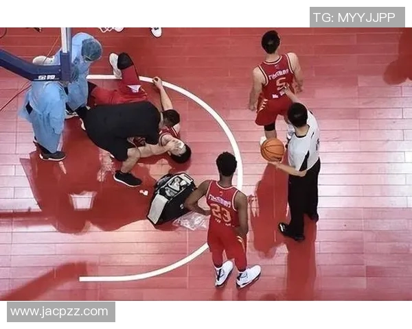 篮球明星频频犯规引发争议球迷与专家的不同声音解析